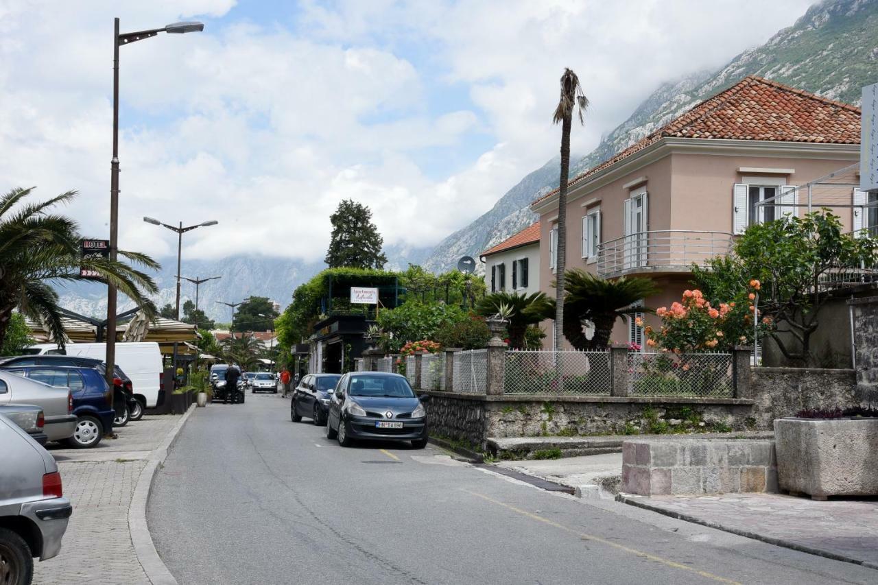 Apartments Martiva Kotor Buitenkant foto